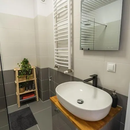 Invest Widok 800 M3 * 斯克拉斯卡波伦巴